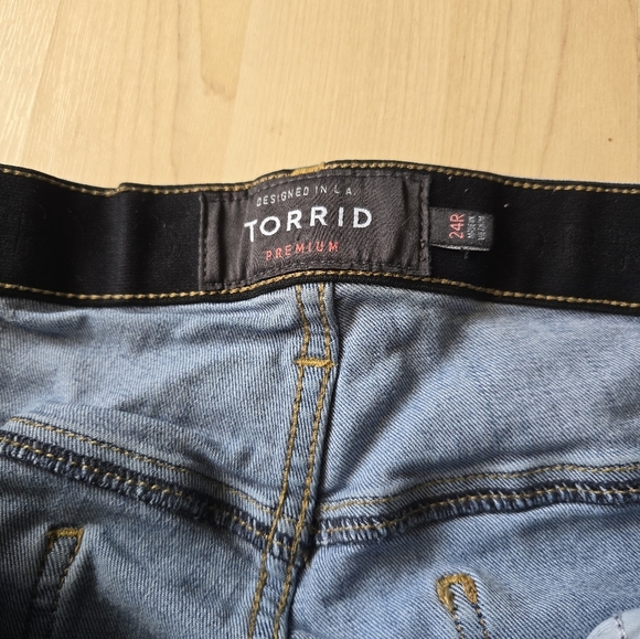 Torrid Premium Sky High Skinny Jeans Size 24 Regular - Picture 10 of 14